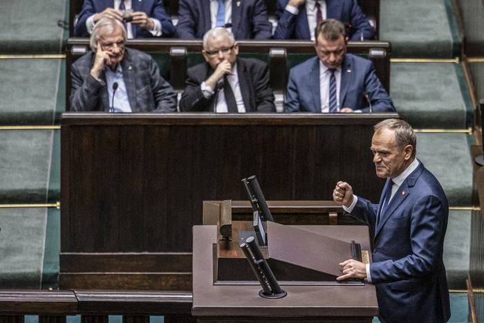 Donald Tusk, tras ser electo como primer ministro, el 11 de diciembre, en Varsovia. · Foto: Wojtek Radwanski / AFP