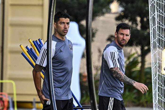 Luis Suárez y Lionel Messi, el sábado, en el estadio DRV PNK, en Fort Lauderdale, Florida. · Foto: Chandan Khanna, AFP