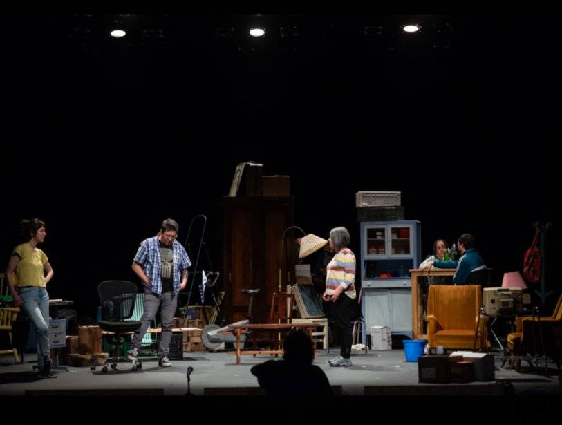 2 - Obra de Teatro