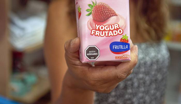 Foto principal del artículo 'Gobierno defiende cambios en etiquetado de alimentos por “armonización” a nivel del Mercosur' · Foto: Alessandro Maradei
