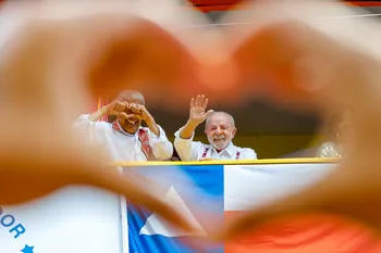 Jerónimo Rodrigues y Luiz Inácio Lula da Silva, el 14 de febrero, en Salvador de Bahía. · Foto: Ricardo Stuckert, Presidencia de Brasil