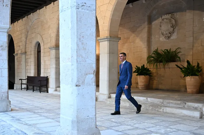 Pedro Sánchez a su llegada a la rueda de prensa, el 29 de julio. Foto: gobierno de España