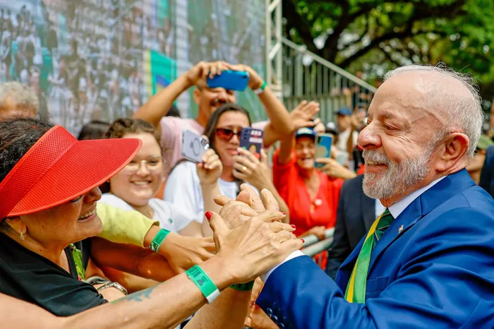 Luiz Inácio Lula da Silva durante el desfile cívico-militar, el 7 de setiembre, en Brasilia. · Foto: Presidencia de Brasil