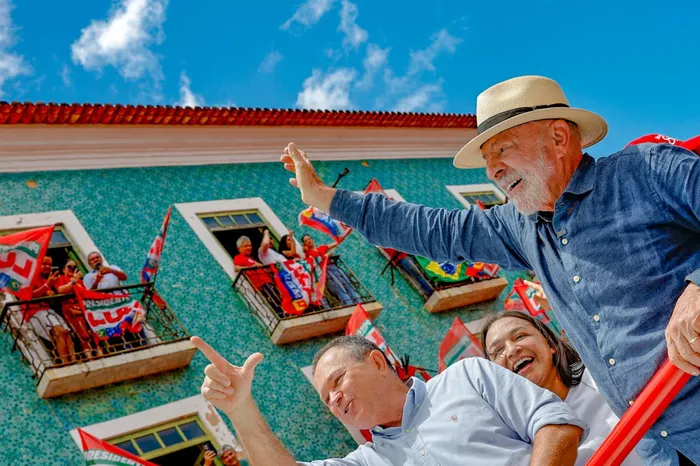Carlos Brandão, Eliziane Gama y Luiz Inázio Lula da Silva, el 20 de octubre, en San Luis. · Foto: Ricardo Stuckert