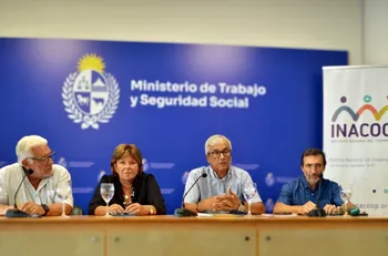 Convenio de Inefop con Inacoop. Foto: Presidencia de la Republica