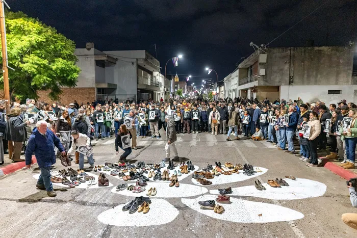 Plaza Constitución, Paysandú, el 20 de mayo · Foto: Santiago Fleitas