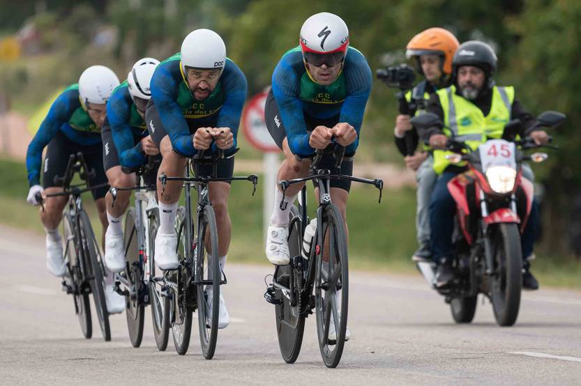 2025412 Vuelta Ciclista 3