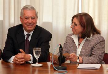 Con Ana Olivera en la Intendencia de Montevideo (archivo, abril de 2011). · Foto: Iván Franco