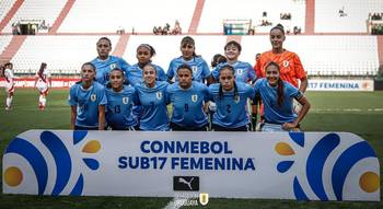 Foto principal del artículo 'Sudamericano sub 17: Perú le ganó en la hora a Uruguay y lo eliminó' · Foto: AUF