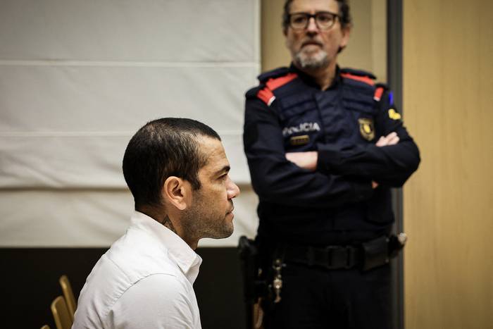 Dani Alves, durante su juicio en el Tribunal Superior de Justicia de Cataluña en Barcelona (archivo, febrero de 2024). · Foto: Jordi Borras, pool, AFP