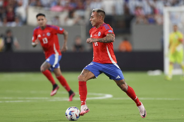 Eduardo Vargas, durante el partido de la Copa América 2024 entre Chile y Argentina, en el MetLife Stadium, el 25 de junio de 2024, en East Rutherford, Nueva Jersey. · Foto: Rob Carr, Getty Images, AFP