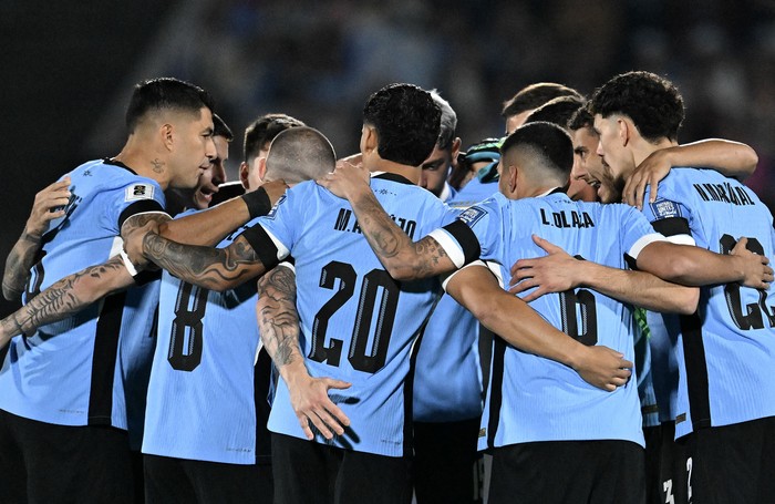 Uruguay, el 6 de setiembre, durante el partido ante Paraguay en el estadio Centenario. · Foto: Eitan Abramovich, AFP