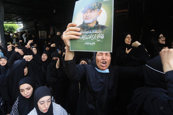 Funeral de Ibrahim Aqil, jefe de la Fuerza Radwan de Hezbolá, el 22 de setiembre, en Beirut. · Foto: AFP