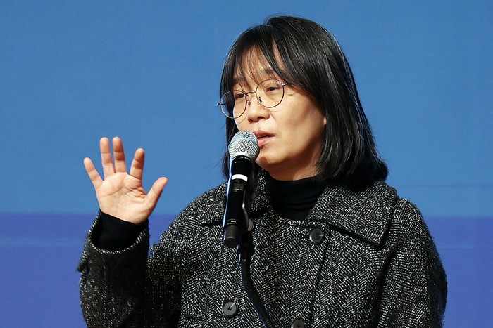 Han Kang, durante una conferencia en Gwangju (archivo). · Foto: Yonhap, AFP