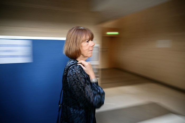 Gisèle Pelicot, el 23 de octubre, en el tribunal de Aviñón, en Francia. · Foto: Christophe Simon / AFP