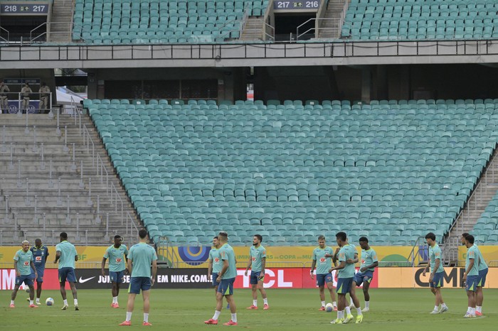 Entrenamiento de la selección de Brasil en el estadio Itaipava Fonte Nova Arena en Salvador. · Foto: Nelson Almeida, AFP