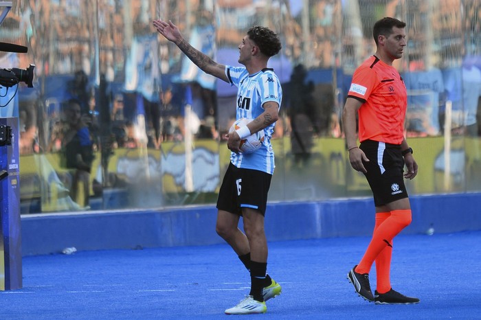 Gastón Martirena, después de convertir durante la final de la Copa Sudamericana, en el estadio La Nueva Olla de Asunción. · Foto: Daniel Duarte, AFP