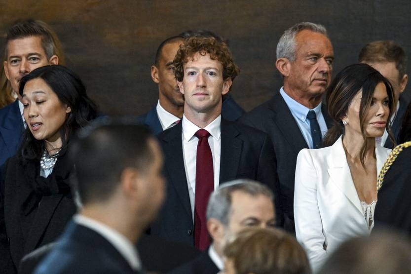2050120 trump zuckerberg