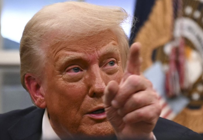 Donald Trump en el salón Oval de la Casa Blanca. · Foto: Jim Watson, AFP