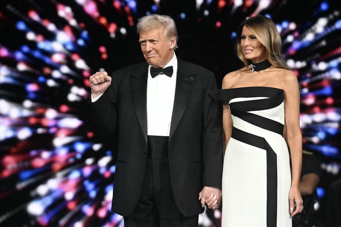 Donald Trump y la primera dama, Melania Trump, el 20 de enero, en Washington. · Foto: Jim Watson, AFP