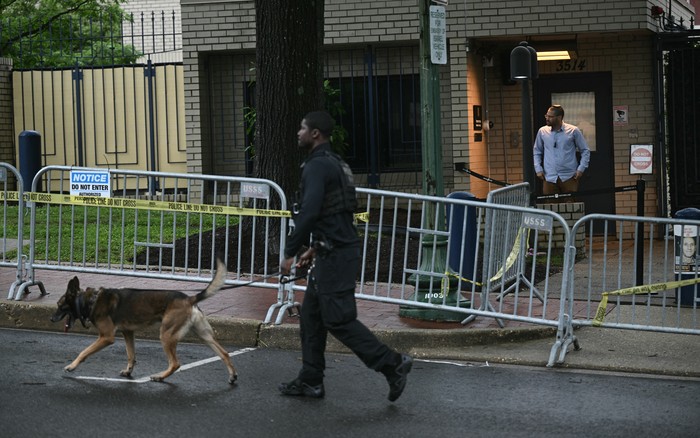 Embajada de Israel en Washington, el 22 de mayo, tras el tiroteo. Foto: Brendan Smialowski, AFP.