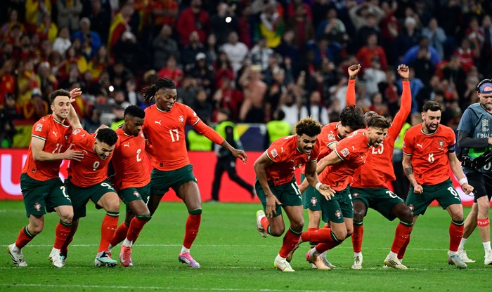 Los jugadores de Portugal celebran después de obtener la Liga de Naciones de la UEFA, el 8 de junio, en Múnich. · Foto: John MacDougall / AFP