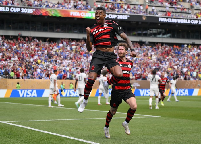 Bruno Henrique, de Flamengo, celebra su gol ante Chelsea, el 20 junio, en el Lincoln Financial Field en Filadelfia, Pensilvania. Foto: David Ramos, Getty Images, AFP.