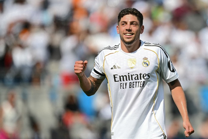 Federico Valverde, de Real Madrid, tras anotar el tercer gol de su equipo al Pachuca, de México en el estadio Bank of America en Charlotte el 22 de junio de 2025. · Foto: Paul Ellis, AFP