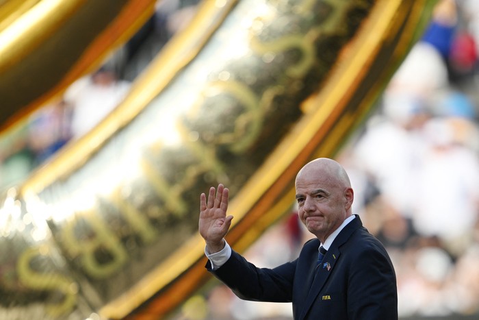 Gianni Infantino, durante la ceremonia de entrega de premios a los campeones de la Copa Mundial de Clubes de la FIFA 2025, el 13 de julio, en el Estadio MetLife en East Rutherford, Nueva Jersey. · Foto: Angela Weiss, AFP