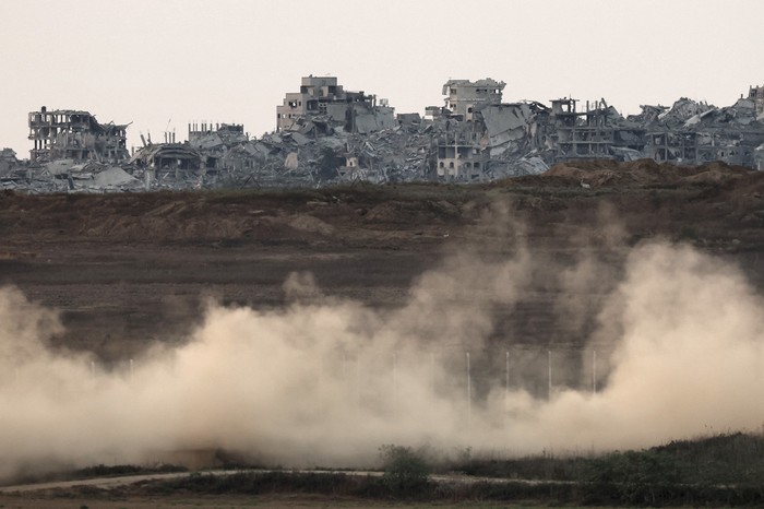 Imagen tomada desde la frontera israelí con la Franja de Gaza. · Foto: Jack Guez, AFP