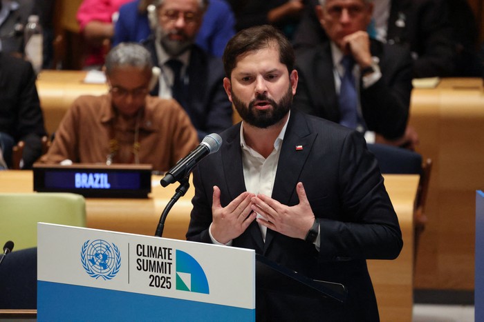 Gabriel Boric, durante la Cumbre del Clima 2025 en el marco de la Asamblea General de las Naciones Unidas, en la sede de la ONU en Nueva York, el 24 de setiembre. · Foto: AFP