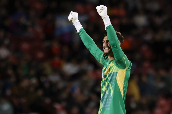 Santino Barbi, golero de Argentina, el 11 de ocutbre, celebra después de que su equipo anotó el segundo golante México en el estadio Nacional de Santiago. Foto: Raúl Bravo, AFP.
