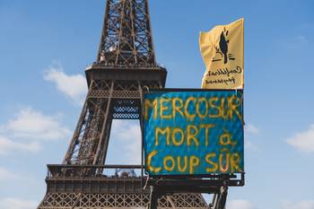 Movilizaciones, el 14 de octubre en París, Francia. · Foto: Carine Schmitt / Hans Lucas / Hans Lucas via AFP