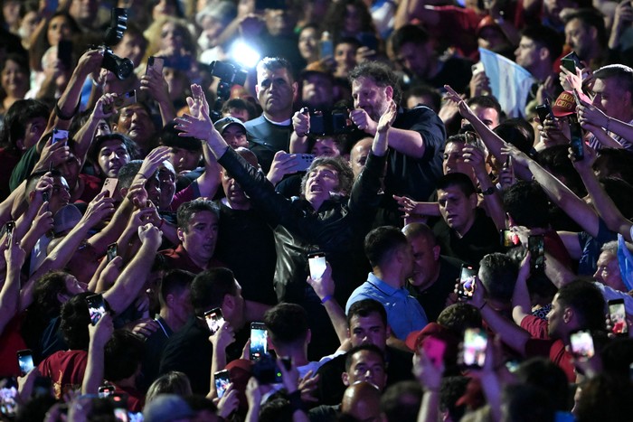 Javier Milei, el 23 de octubre de 2025, en Rosario. · Foto: Luis Robayo, AFP
