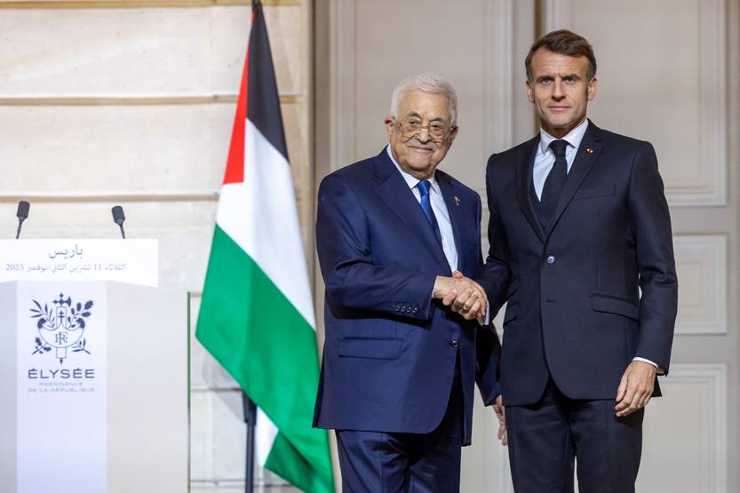 20251112 Mahmud Abbas y Emmanuel Macron