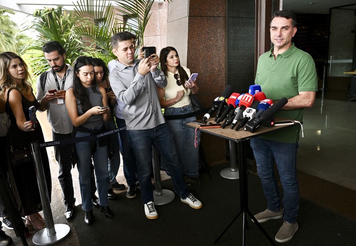 Flávio Bolsonaro, el 7 de diciembre, en Brasilia. · Foto: Evaristo Sa, AFP