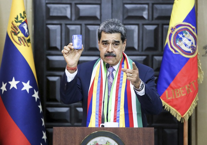 Nicolás Maduro durante un evento conmemorativo del aniversario de la muerte del Libertador Simón Bolívar, el miércoles 17, en Caracas. Foto: Wendys Olivo, Presidencia de Venezuela, AFP