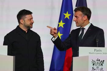 Volodímir Zelensky y Emmanuel Macron, el 6 de enero, en París. Foto: Ludovic Marin / AFP