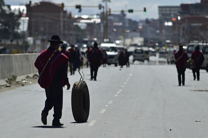 Protestas contra el decreto 5503, el 9 de enero, en El Alto, Bolivia. Foto: Jorge Bernal / AFP