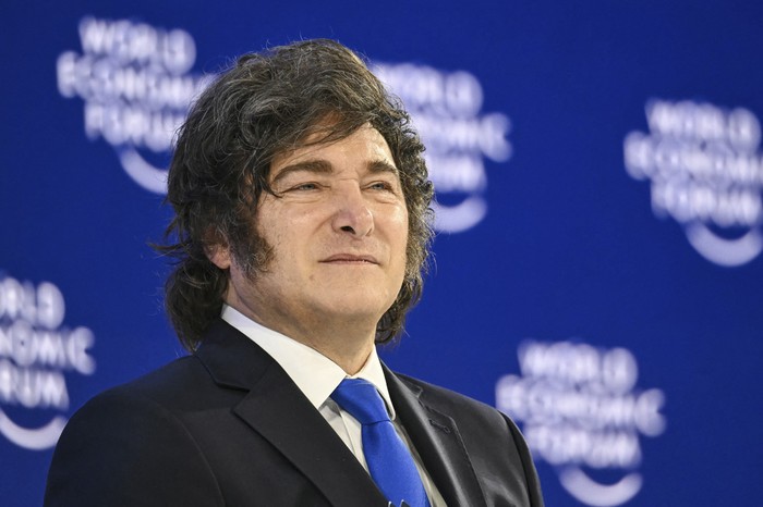 El presidente de Argentina, Javier Milei, durante la reunión anual del Foro Económico Mundial (FEM) en Davos. · Foto: Fabrice Coffrini, AFP