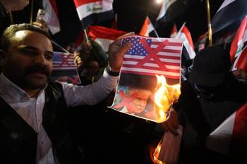 Movilizaciones, el 28 de enero, en Irán. · Foto: Ahmad Al-Rubaye / AFP