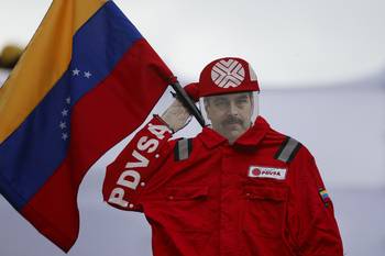 Marcha convocada por el Partido Socialista Unido de Venezuela en apoyo a la ley de hidrocarburos y exigiendo la liberación de Maduro, el 29 de enero, en Caracas. · Foto: Pedro Mattey, AFP