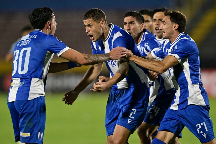 Jugadores de Juventud de Las Piedras, el 12 de febrero, en Quito. · Foto: Rodrigo Buendía, AFP