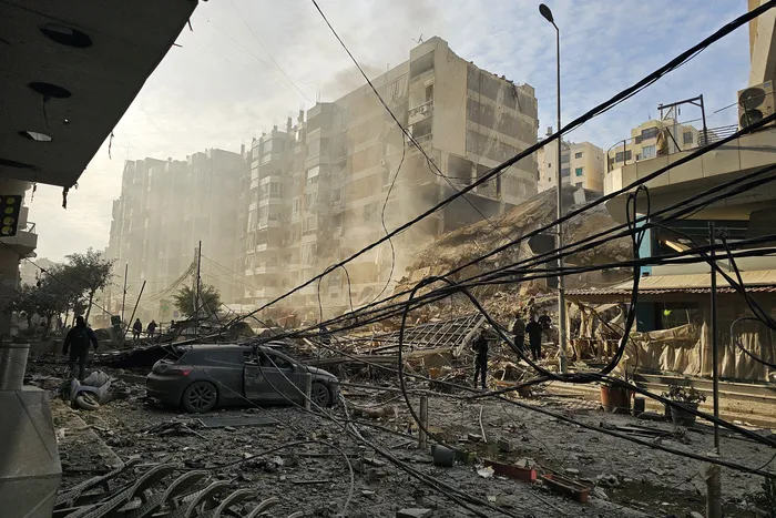 El barrio Mar Mikhael, al sur de Beirut, el 6 de marzo, tras un ataque aéreo israelí. · Foto: AFP