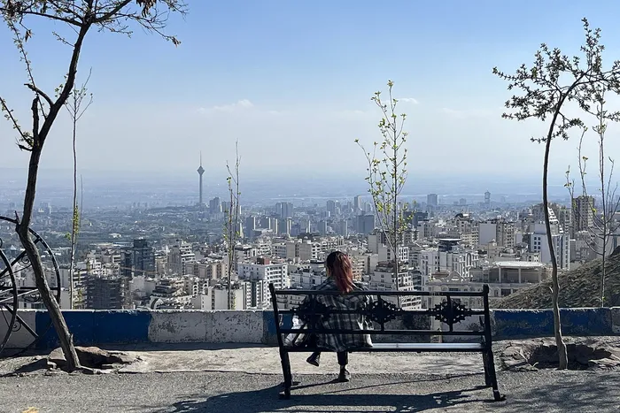 Vista de Teherán desde el parque Pardisan, el 22 de abril. · Foto: AFP, s/d de autor