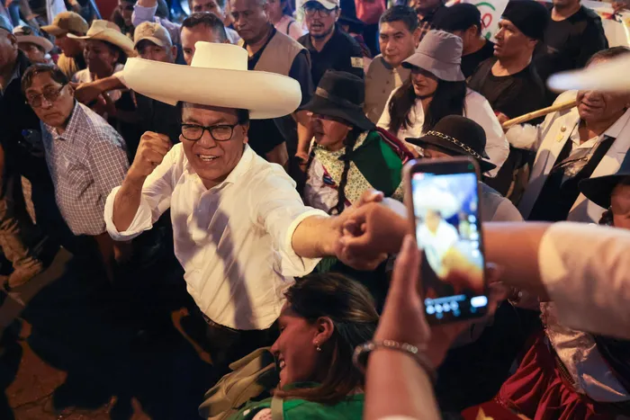 Roberto Sánchez, el 9 de mayo, en la comunidad de Huaycan, Lima. · Foto: Connie France, AFP