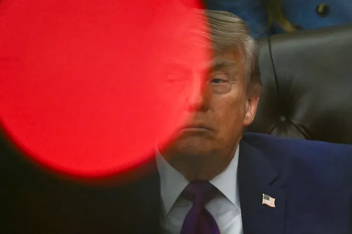Donald Trump, en el Despacho Oval de la Casa Blanca en Washington DC, el 11 de mayo. · Foto: Kent Nishimura, AFP