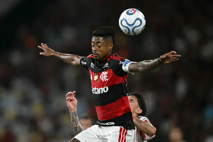 Bruno Henrique, de Flamengo, durante el partido ante Estudiantes de La Plata, el 20 de mayo, en el estadio Maracaná de Río de Janeiro. · Foto: Mauro Pimentel, AFP