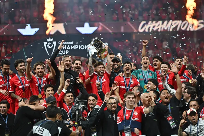 Jugadores de Toluca, el 30 de mayo, en el estadio Nemesio Díez, en Toluca. · Foto: AFP