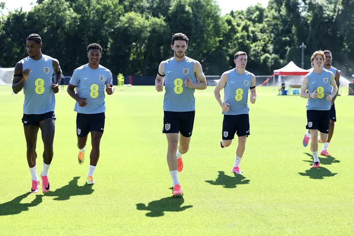 La selección de Inglaterra durante un entrenamiento, el 14 de junio, en Kansas City, Estados Unidos. · Foto: Richard Pelham, AFP